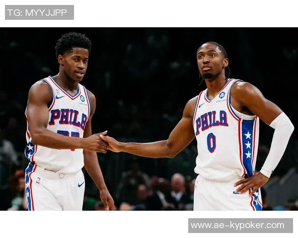 马克西表现稳健20投10中贡献27分7篮板9助攻5次失误展现全面能力