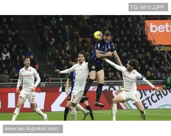 裁判专家指出国米应获点球紫百合后卫存在明显拉拽行为 裁判专家指出国米应获点球紫百合后卫存在明显拉拽行为