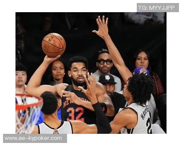 苏群点评马刺表现出色但仍显稚嫩尼克斯下半场展现拼搏精神与强硬防守 苏群点评马刺表现出色但仍显稚嫩尼克斯下半场展现拼搏精神与强硬防守