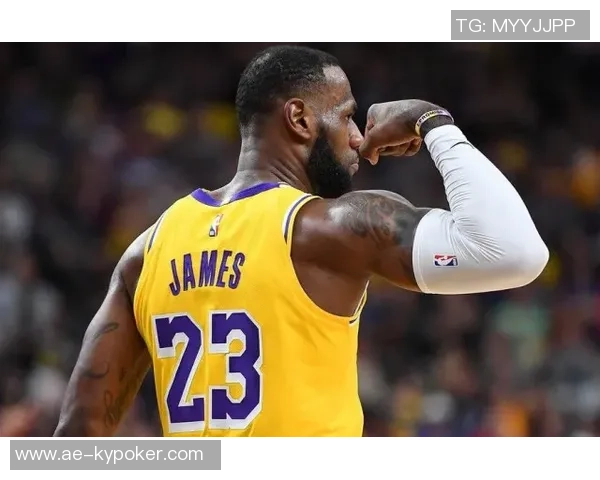 湖人队备战明年休赛期今年小修小补不做大交易引发球迷热议