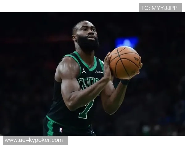 杰伦布朗本赛季表现惊艳场均293分63篮板5助攻创生涯新高 杰伦布朗本赛季表现惊艳场均293分63篮板5助攻创生涯新高