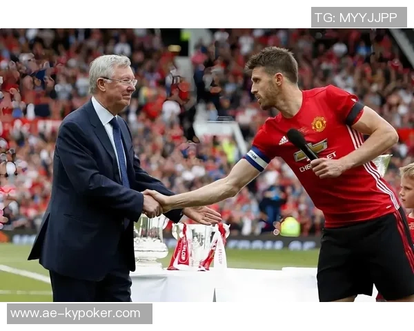 曼联新任主帅卡里克六大改革措施提升青训支持与训练方式革新