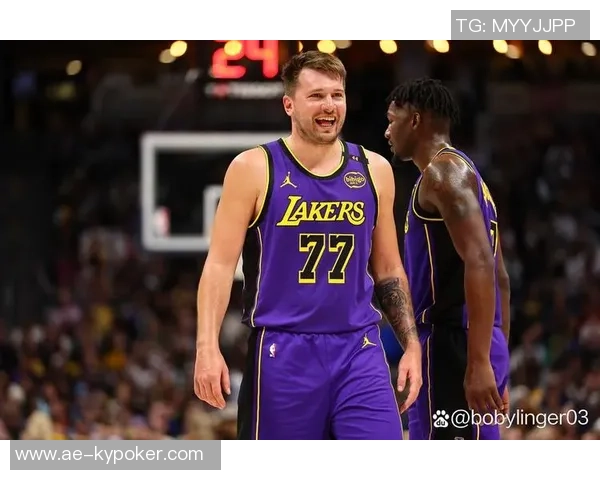 艾顿称赞东契奇为挡拆天才直言其球场视野如同长了眼睛